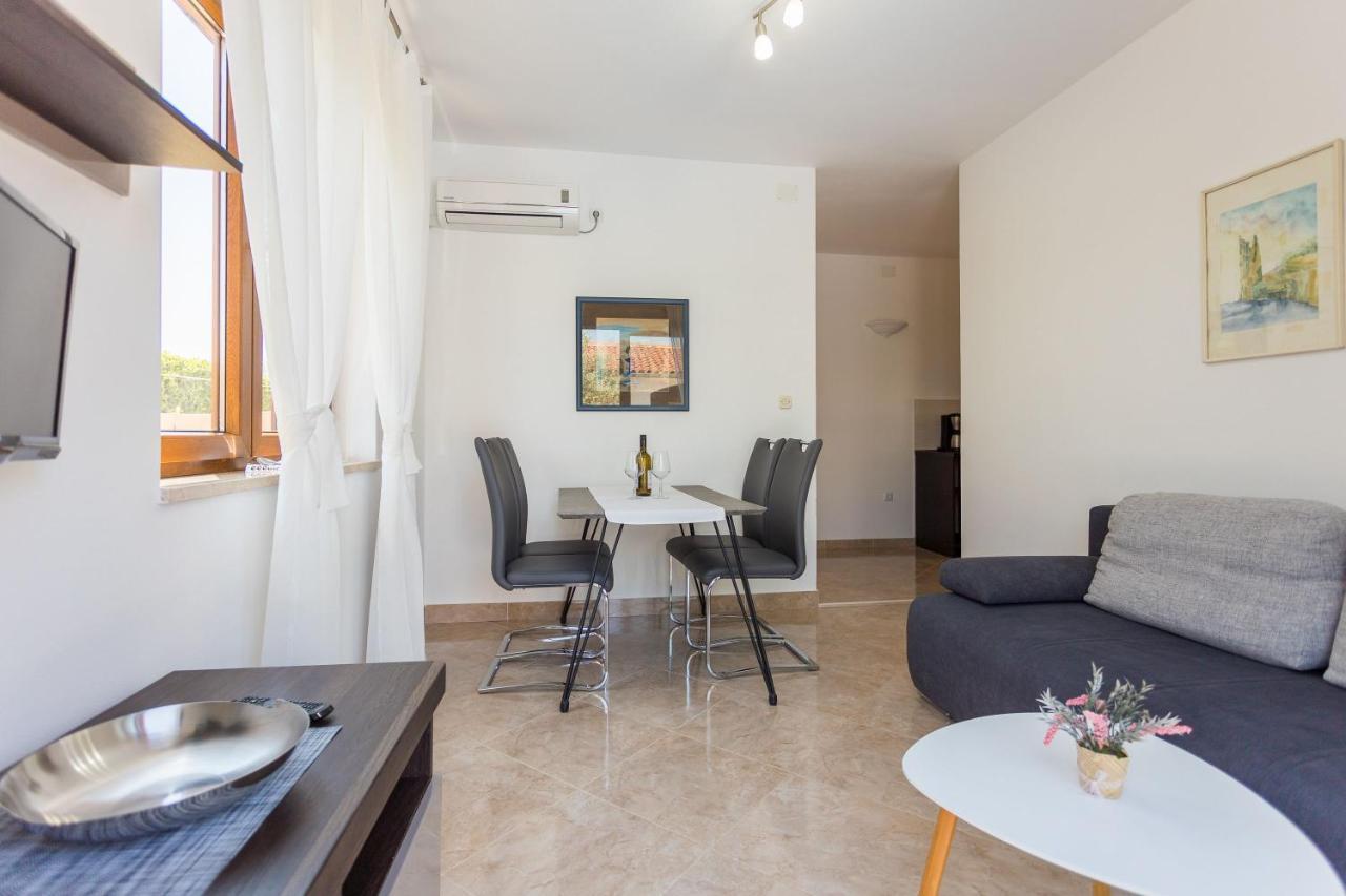 Mia Apartament *